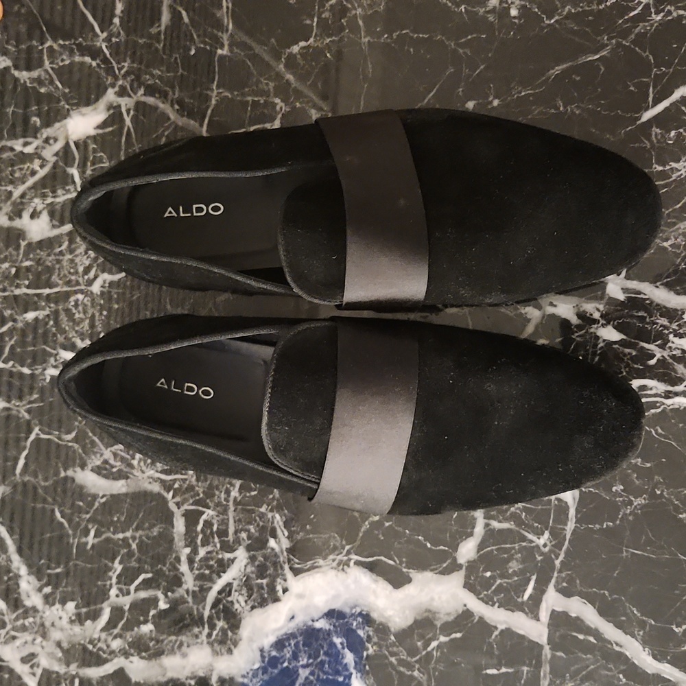 Black Aldo dress shoes